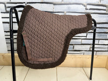 Load image into Gallery viewer, S/H Nuumed WH Rolled Edge Numnah - Brown - M