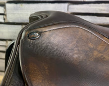 Load image into Gallery viewer, 16 1/2” XW/Changeable Gullet Shires Optimus Leather GP Saddle - Brown