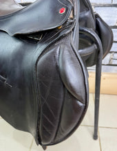 Load image into Gallery viewer, 16” Wide Albion Selecta Pony GP/Jump Saddle - Brown