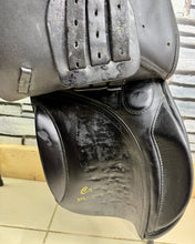 Load image into Gallery viewer, 17 1/2” XW Ryder Cambridge Multi Purpose GP Saddle - Black