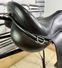 Load image into Gallery viewer, 18” Wide Ideal Jessica Dressage/Enduro Saddle - Black