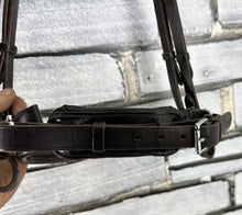Load image into Gallery viewer, S/H Schockemohle Dressage Bridle -Padded Nose- Brown -Full
