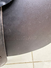 Load image into Gallery viewer, 17” MW-Wide Ideal Ramsey Show/WH Saddle - Brown