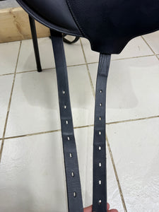 17 1/2” MW Voltaire Adelaide Monoflap 2023 Dressage Saddle - Black