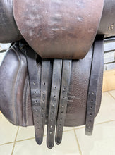 Load image into Gallery viewer, 17” Wide Barnsby Pony Club GP Saddle - Brown