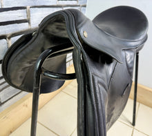 Load image into Gallery viewer, 16 1/2” MW Heritage English Saddlery GP Saddle - Black