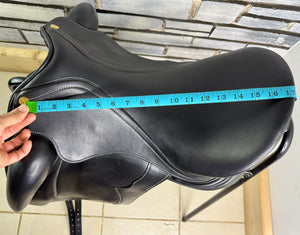 17 1/2” Wide Stride Free Elite Dressage Saddle - Black