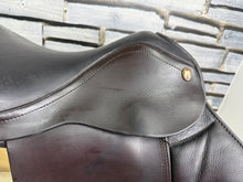 Load image into Gallery viewer, 17” MW Paul Jones Jump Saddle - Brown