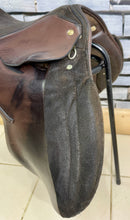 Load image into Gallery viewer, 16 1/2” MW-XW/Changeable Gullet Equextra Cob GP Saddle - Brown