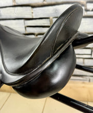Load image into Gallery viewer, 17” XW Global Saddlery English VSD/GP/WH Saddle - Black