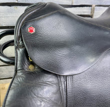 Load image into Gallery viewer, 17” Medium Albion Style Dressage Saddle - Black