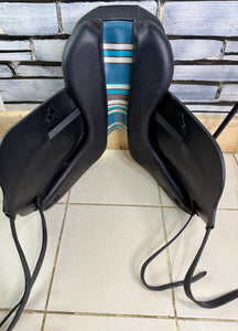 17 1/2” MW Voltaire Adelaide Monoflap 2023 Dressage Saddle - Black