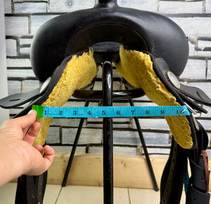 15” Wintec Western Saddle - Black