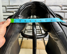 Load image into Gallery viewer, 18” Medium Ideal Suzannah Dressage Saddle - Black