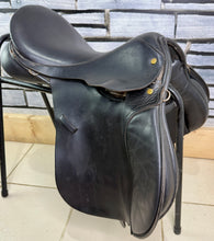 Load image into Gallery viewer, 17 1/2” MW English GP/Jump Saddle - Black