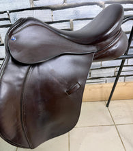 Load image into Gallery viewer, 17” MW Ideal 1350 GP Saddle - Brown