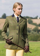 Load image into Gallery viewer, Equetech Launton Deluxe Ladies Tweed Riding Show Jacket -Green- Size 50/XXL/UK 20-22