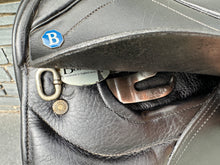 Load image into Gallery viewer, 15 1/2” MW Barnsby WH Saddle - Black