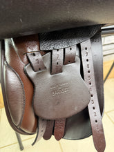 Load image into Gallery viewer, 14” Wide Barnsby English Pony Working Hunter/Show Saddle - Brown - Lead Rein Tiny Tot