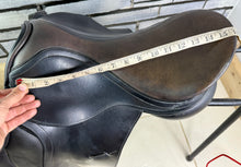 Load image into Gallery viewer, 16” Wide Albion Selecta Pony GP/Jump Saddle - Brown