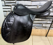 Load image into Gallery viewer, 17 1/2” Extra Wide M&amp;J Saddlery English GP Saddle - Black - XW Cob Tree