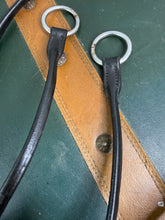 Load image into Gallery viewer, Equiport Rolled Leather Running Martingale -Black- Full Size - Italian Leather