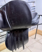 Load image into Gallery viewer, 18 1/2” Medium Hayes GP/Jump Gents English Hunting Saddle - Black