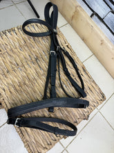 Load image into Gallery viewer, S/H Stubben Flash Bridle - Black - Full