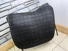 Load image into Gallery viewer, S/H Lemieux Mesh Bamboo Lined Dressage Saddlepad - Black