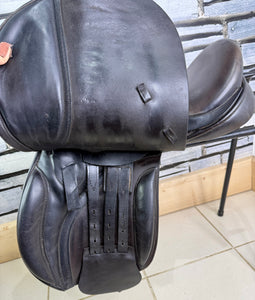17 1/2” Medium Black Country Event/GP Saddle - Black
