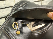 Load image into Gallery viewer, 17 1/2” MN English Made Jump/Hunt/XC Saddle - Black - TB/Ex Racer - Teamchasing