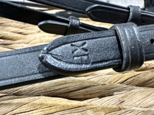 Load image into Gallery viewer, S/H Equicraft Wide Nose Hunter Bridle &amp; Plaited Brow - Black - XF
