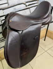 Load image into Gallery viewer, 17 1/2” MW Saferide English GP Saddle - Brown