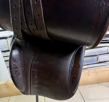 Load image into Gallery viewer, 18” Wide-XW Fylde Show/Working Hunter Saddle -Brown- Suede Top