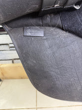 Load image into Gallery viewer, 17” XW/Changeable Gullet Wintec GP Saddle - Black