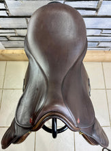 Load image into Gallery viewer, 18” Medium Jeffries Falcon Hawk Event Saddle - Brown - M