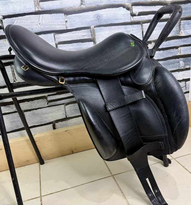 17” Wide GZS Para/RDA/Learner Saddle - Black