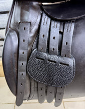 Load image into Gallery viewer, 17” Wide Jeffries Stamford WH Saddle - Brown