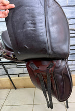 Load image into Gallery viewer, 17 1/2” XW Frank Baines Enduro GP Saddle - Brown - Endurance/Trec