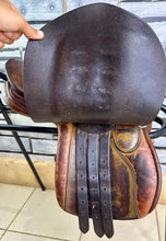 Load image into Gallery viewer, 14” Wide Lovatt &amp; Rickets Pony Saddle - Brown