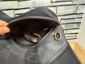 16 1/2” Wide Thorowgood Maxam Cob GP Saddle - Black