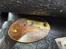 Load image into Gallery viewer, 16 1/2” XXW Geoffrey Gibson English Cob GP Saddle - Black