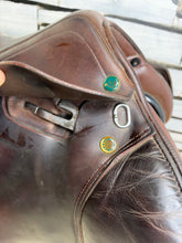 Load image into Gallery viewer, 16”-16 1/2” Medium (33) Prestige Roma Jump Saddle - Brown