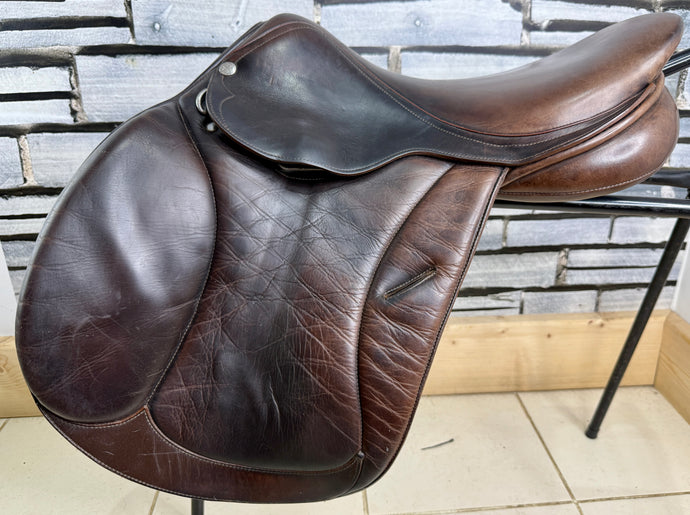 17” MW Frank Baines Jump Saddle - Brown