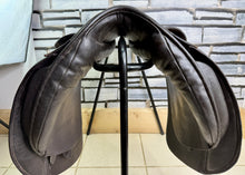 Load image into Gallery viewer, 18” Wide Black Country Working Hunter Saddle - Brown