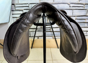18” Wide Black Country Working Hunter Saddle - Brown