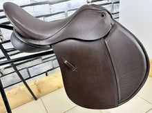 Load image into Gallery viewer, 17 1/2” Medium Silhouette Midas High Wither GP Saddle - Brown