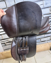 Load image into Gallery viewer, 17 1/2” Wide Ideal VSD/WH/GP English Saddle - Brown - Working Hunter Cob