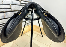 Load image into Gallery viewer, 15 1/2” MW Jackie Roberts GP Saddle - Black