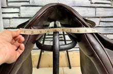 Load image into Gallery viewer, 17” Wide Ideal 1350 GP Saddle - Brown